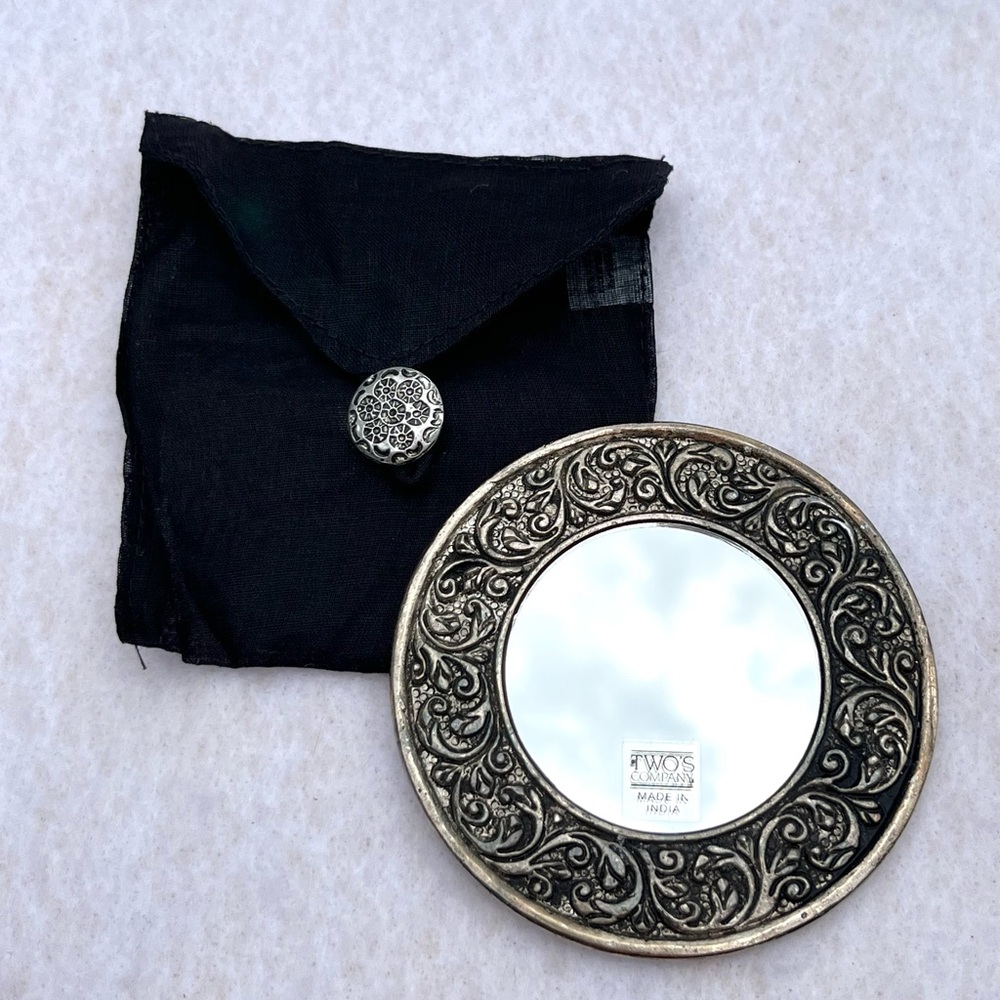 VTG TWO'S COMPANY ANTIQUED BLACK SILVER ROUND 3" MIRROR HANDHELD Fancy